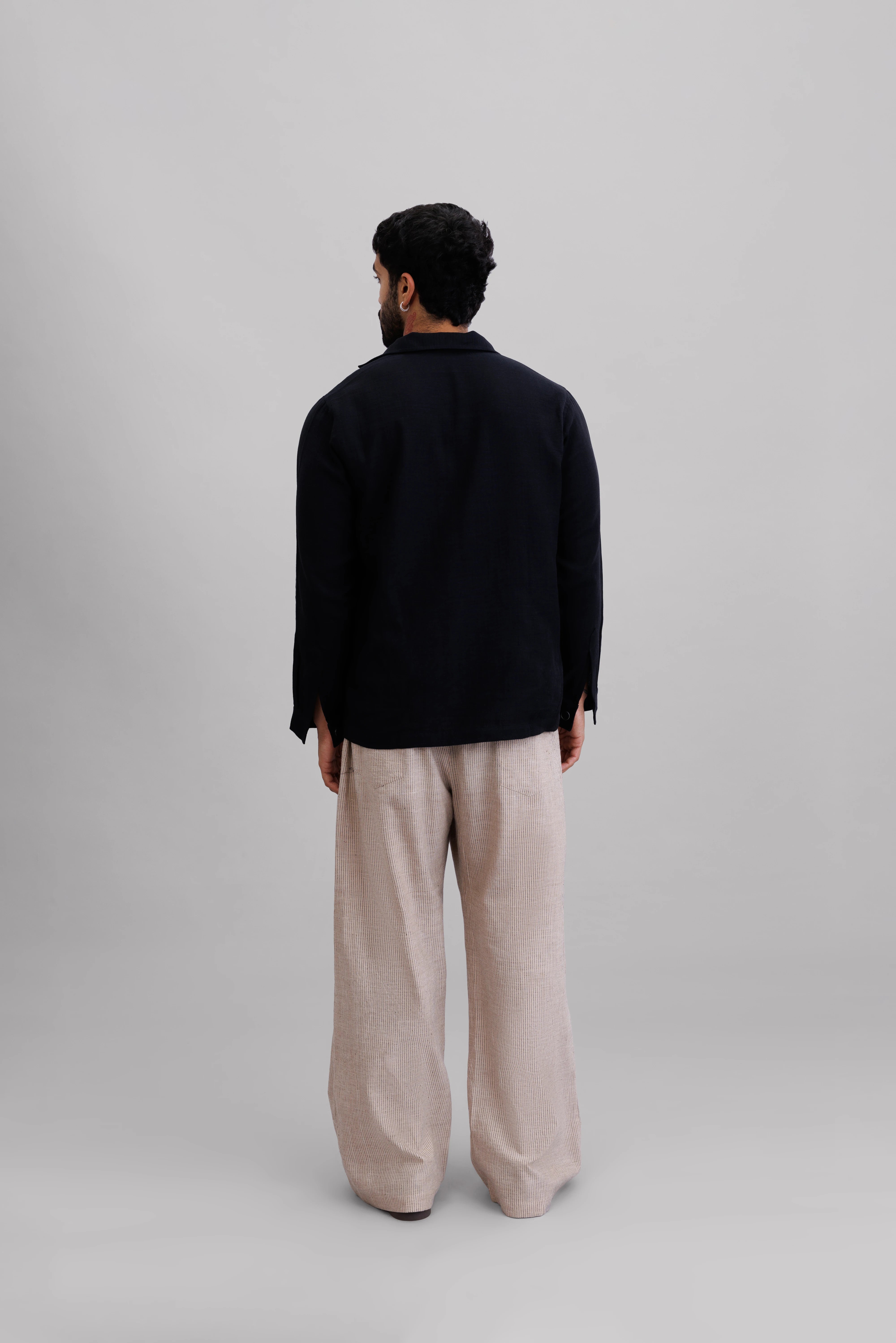 Classic Onyx Collar Pullover