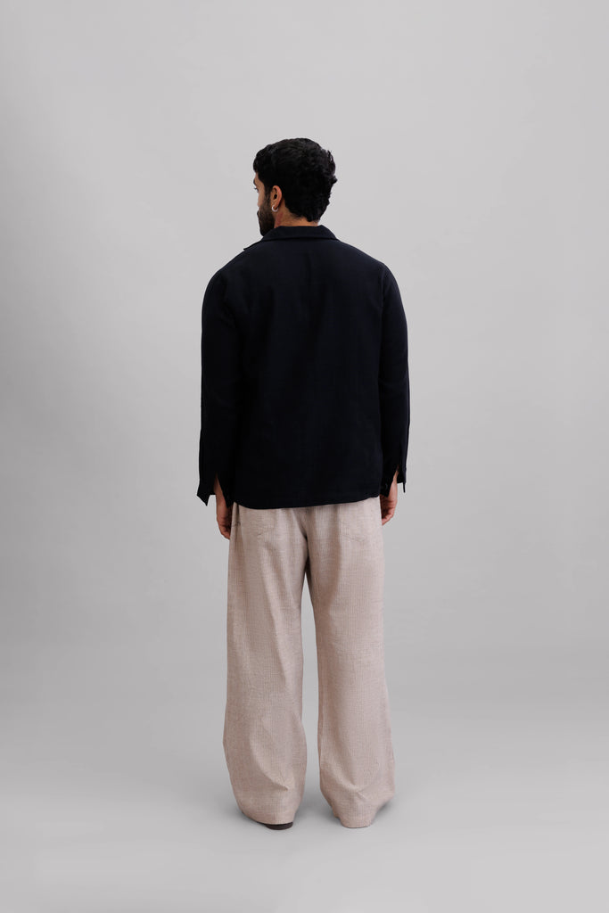 Classic Onyx Collar Pullover