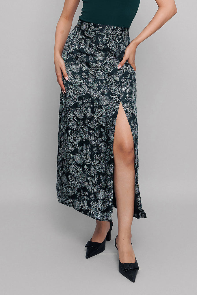 Black Sip Slit Skirt